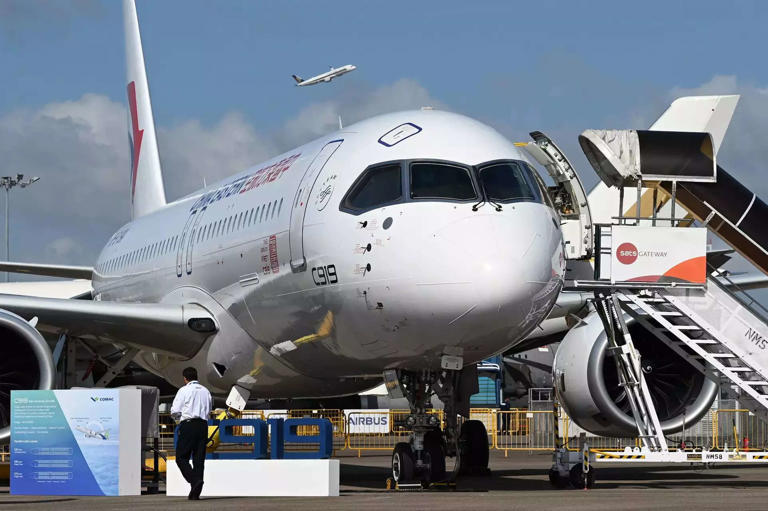 China’s first homegrown airliner makes international debut